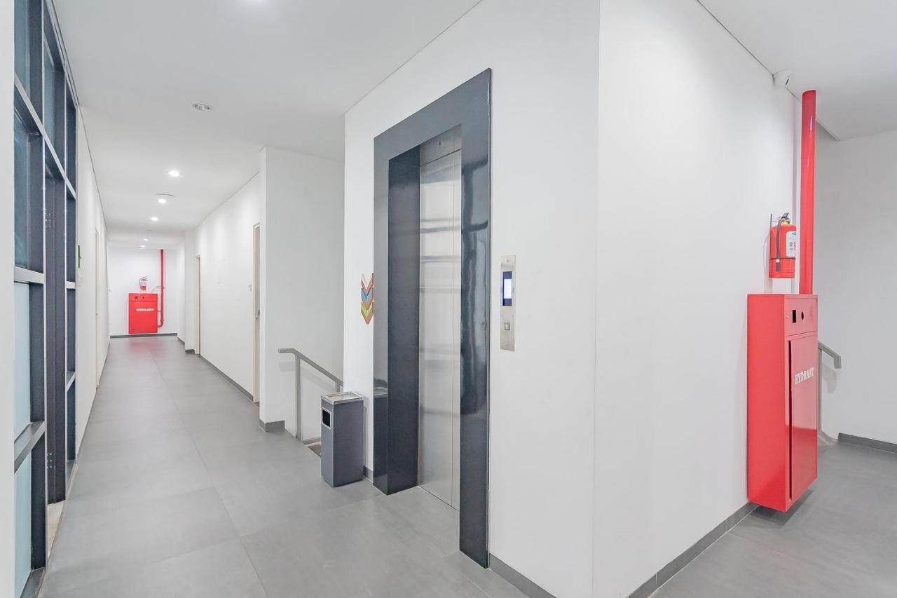 Hotel Reddoorz Premium @ Hebat 3*