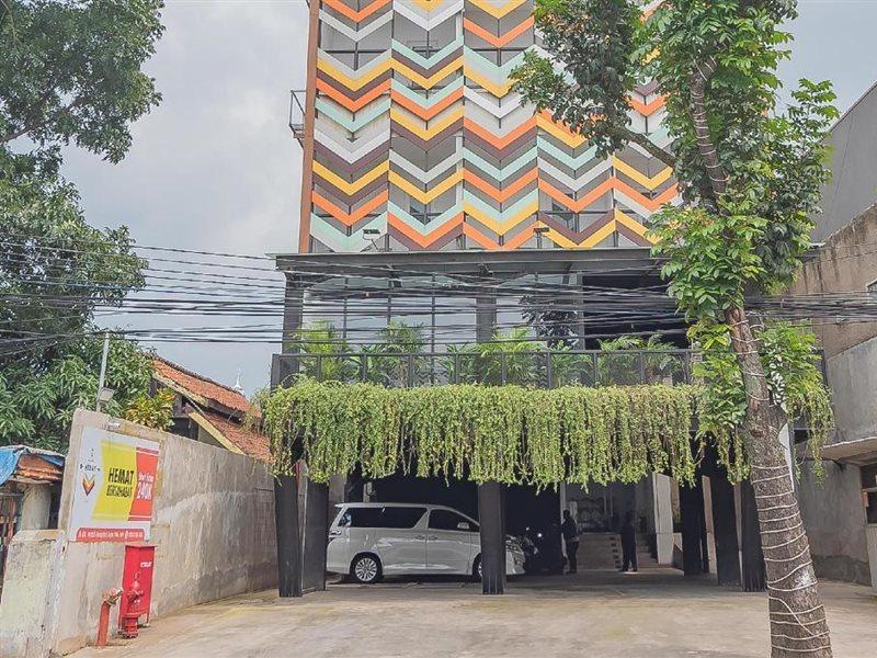 Reddoorz Premium @ Hebat Bandung